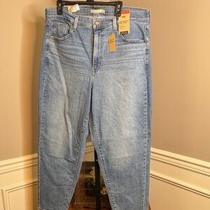 Levi's Light Blue High-Waisted Mom Jeans Size 16W